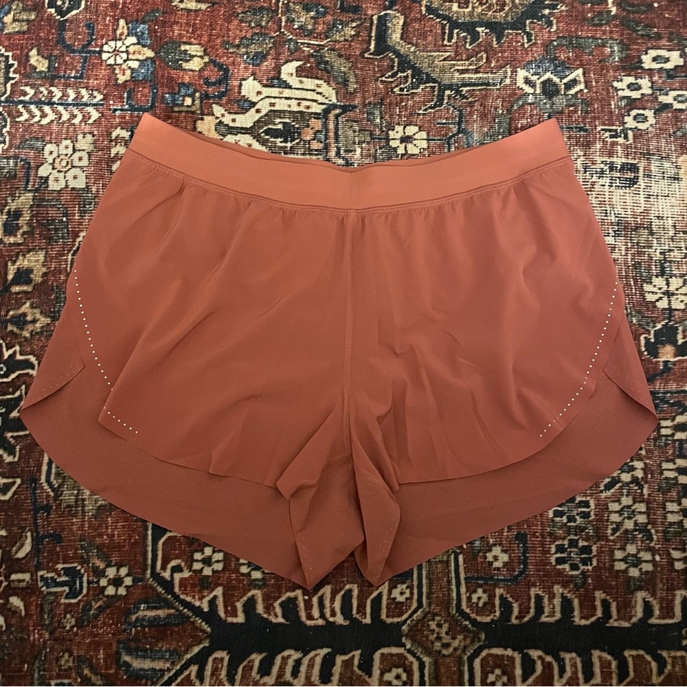 Lululemon Find Your Pace shorts